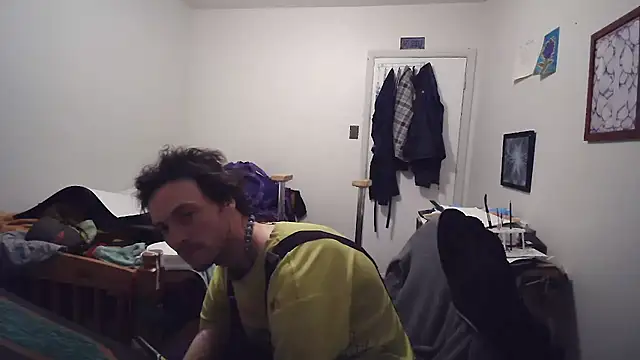 Snapshot of JohnnyMoves chatting on May 27, 2026, 2:30 am JohnnyMoves online show from May 27, 2026, 2:30 am