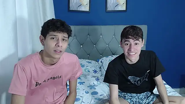 Snapshot of Thiago_And_Gael chatting on July 5, 2026, 10:38 pm Thiago And Gael online show from July 5, 2026, 10:38 pm