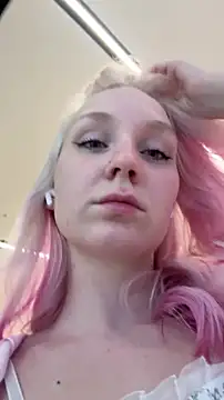 Olly dolly online show from April 17, 2026, 8:50 am