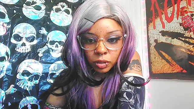 nerdyhotgoth online show from July 5, 2026, 9:32 pm