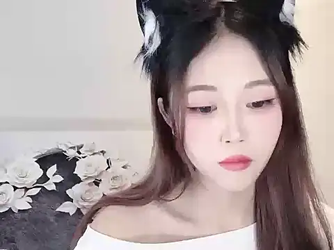 KiKi-011 online show from May 5, 2026, 5:54 am