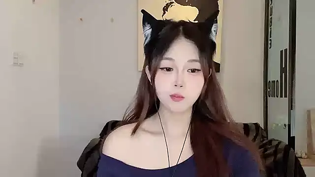 KiKi-011 online show from June 17, 2026, 5:07 am