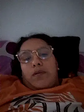Snapshot of Samanta-42 chatting on June 17, 2026, 3:33 pm Samanta-42 online show from June 17, 2026, 3:33 pm