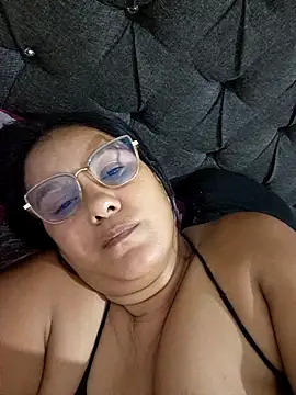 Snapshot of Samanta-42 chatting on May 27, 2026, 3:36 am Samanta-42 online show from May 27, 2026, 3:36 am