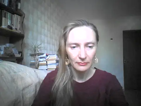 Snapshot of LunaBelle8 chatting on May 14, 2026, 2:36 pm LunaBelle8 online show from May 14, 2026, 2:36 pm