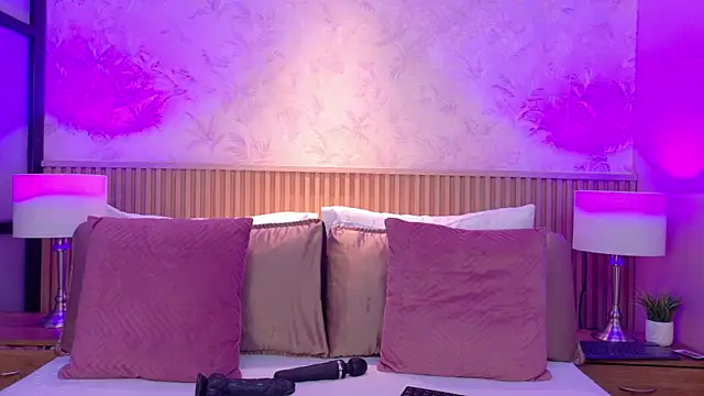 Snapshot of Darcy_glow_ chatting on July 10, 2026, 11:54 am Darcy glow online show from July 10, 2026, 11:54 am