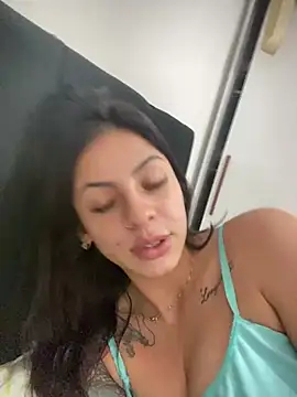 Snapshot of Livia-cortez chatting on April 21, 2026, 3:07 pm Livia-cortez online show from April 21, 2026, 3:07 pm