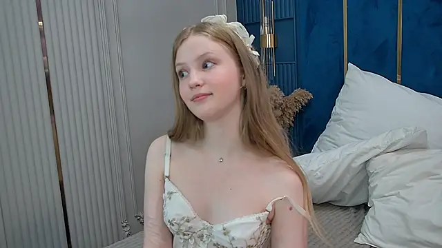 Snapshot of LilianHowards chatting on June 21, 2026, 9:59 am LilianHowards online show from June 21, 2026, 9:59 am
