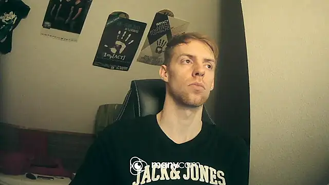 Milkyman7 online show from December 28, 2024, 8:25 pm