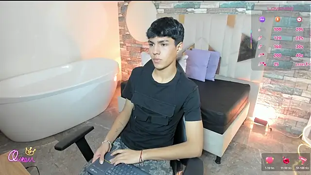 Snapshot of Damian_tay chatting on May 18, 2026, 11:37 am Damian tay online show from May 18, 2026, 11:37 am