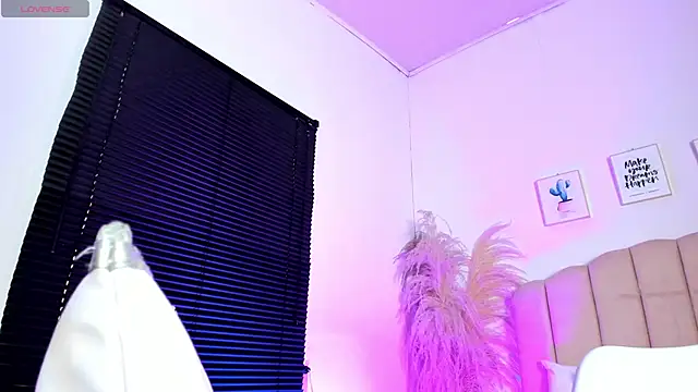 Snapshot of manuboobss chatting on June 3, 2026, 5:39 pm manuboobss online show from June 3, 2026, 5:39 pm