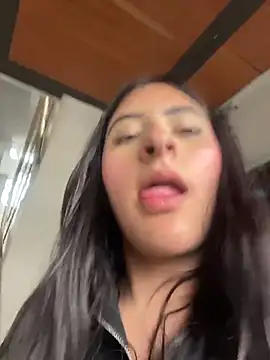 Snapshot of Maggiee_1 chatting on July 16, 2026, 7:22 pm Maggiee 1 online show from July 16, 2026, 7:22 pm