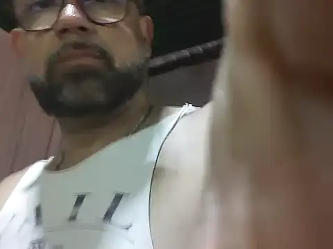 CarlossexVen online show from April 27, 2026, 7:01 pm