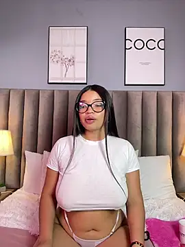 Snapshot of LilyFoox chatting on June 28, 2026, 3:40 pm LilyFoox online show from June 28, 2026, 3:40 pm
