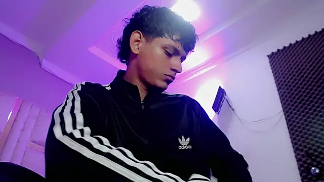 Snapshot of Yosepp_cum chatting on April 19, 2026, 1:06 am Yosepp cum online show from April 19, 2026, 1:06 am