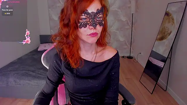 Snapshot of Margo_Kelly chatting on July 12, 2026, 11:16 pm Margo Kelly online show from July 12, 2026, 11:16 pm