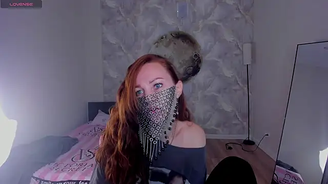 Snapshot of Margo_Kelly chatting on June 18, 2026, 1:04 am Margo Kelly online show from June 18, 2026, 1:04 am