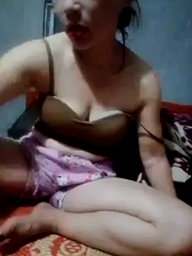 Snapshot of Tieuthu2 chatting on July 1, 2026, 12:27 pm Tieuthu2 online show from July 1, 2026, 12:27 pm