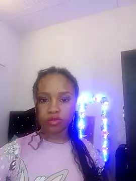 Nanai  RoSy  online show from April 20, 2026, 11:39 pm