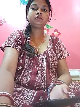 Snapshot of Simupaul001 chatting on April 28, 2026, 11:09 pm Simupaul001 online show from April 28, 2026, 11:09 pm