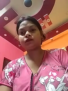 Snapshot of Simupaul001 chatting on May 24, 2026, 11:04 pm Simupaul001 online show from May 24, 2026, 11:04 pm