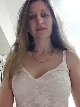 irresistibelle online show from May 3, 2026, 6:00 pm