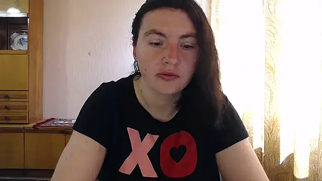 AlinaxJames online show from April 20, 2026, 9:23 am