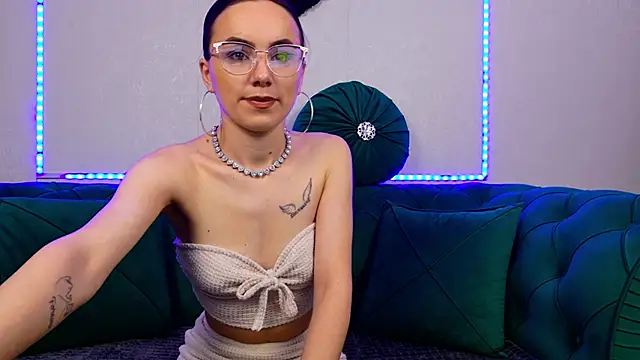 Snapshot of EliaSkye chatting on June 3, 2026, 11:11 am EliaSkye online show from June 3, 2026, 11:11 am