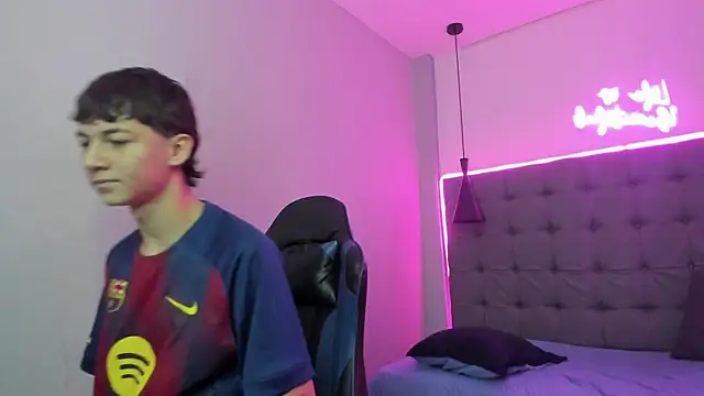 Marcello Vega online show from April 22, 2026, 1:29 pm