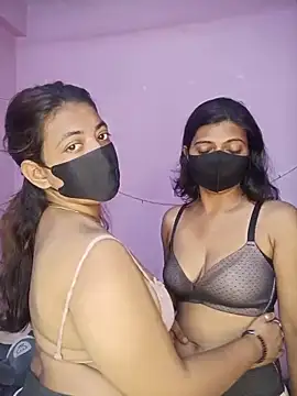 Loving Naughtycouple online show from May 30, 2026, 4:30 am