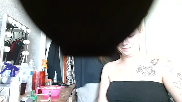 Snapshot of yourfavgirlduh chatting on July 3, 2026, 9:54 pm yourfavgirlduh online show from July 3, 2026, 9:54 pm