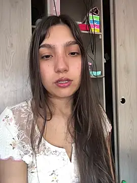 Snapshot of Soffy_20 chatting on June 25, 2026, 5:29 pm Soffy 20 online show from June 25, 2026, 5:29 pm