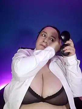 Snapshot of Lena_black_ chatting on May 13, 2026, 10:00 am Lena black online show from May 13, 2026, 10:00 am