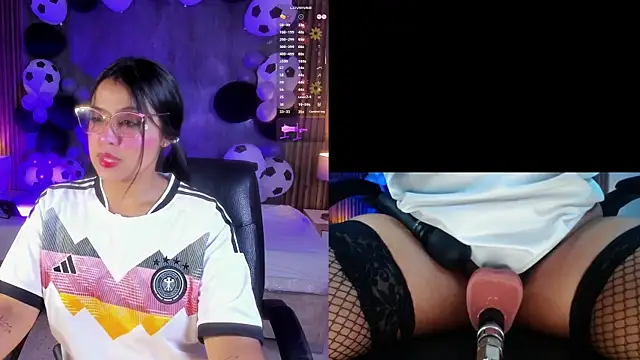 LuciaReid online show from June 23, 2026, 1:53 pm