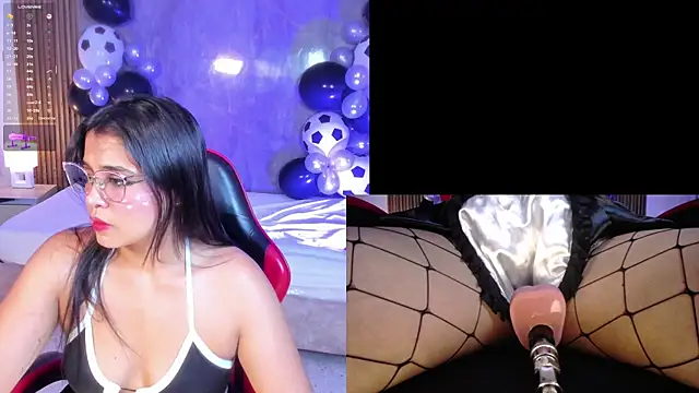 LuciaReid online show from June 12, 2026, 2:04 pm