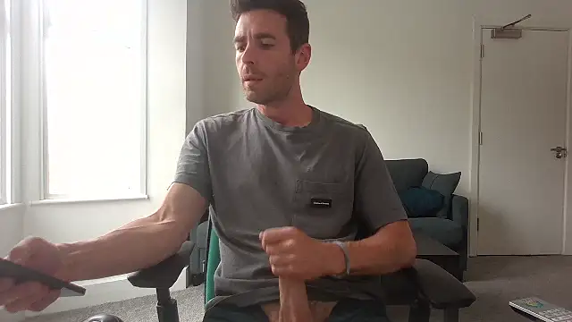 Snapshot of frenchbdmaninlondon chatting on July 21, 2026, 1:56 pm frenchbdmaninlondon online show from July 21, 2026, 1:56 pm