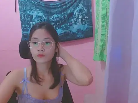 Snapshot of Sweetsexylady19 chatting on July 22, 2026, 6:15 am Sweetsexylady19 online show from July 22, 2026, 6:15 am