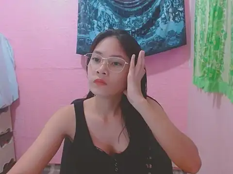 Snapshot of Sweetsexylady19 chatting on May 14, 2026, 12:13 pm Sweetsexylady19 online show from May 14, 2026, 12:13 pm