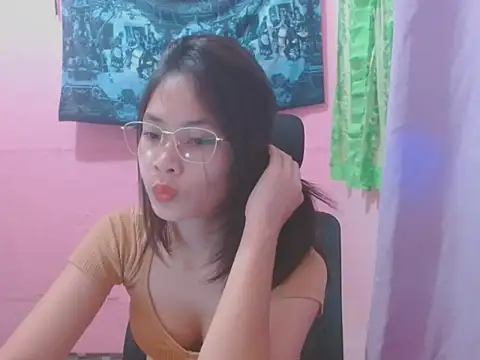 Snapshot of Sweetsexylady19 chatting on July 25, 2026, 6:21 am Sweetsexylady19 online show from July 25, 2026, 6:21 am