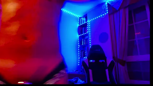 wankdick online show from July 4, 2026, 3:27 pm