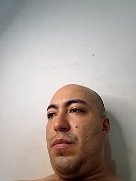 Snapshot of Angel_Iron69 chatting on May 19, 2026, 3:24 am Angel Iron69 online show from May 19, 2026, 3:24 am