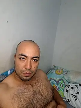 Snapshot of Angel_Iron69 chatting on May 9, 2026, 4:38 am Angel Iron69 online show from May 9, 2026, 4:38 am