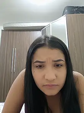 Snapshot of eline01 chatting on May 15, 2026, 12:58 pm eline01 online show from May 15, 2026, 12:58 pm