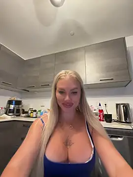 Karen Luxe online show from May 30, 2026, 3:24 am