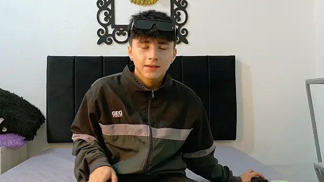 Snapshot of LunayDream chatting on June 23, 2026, 11:41 am LunayDream online show from June 23, 2026, 11:41 am