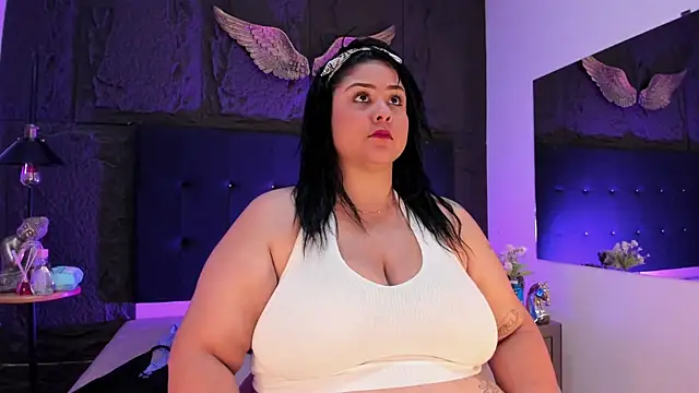 MillaGrey online show from May 7, 2026, 12:41 pm