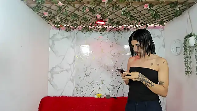 DAHNE HOT  online show from May 31, 2026, 2:12 pm