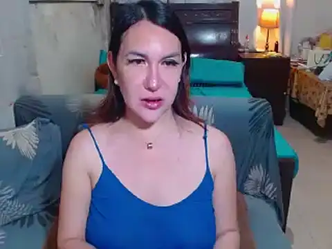Snapshot of sexyyanna4u chatting on July 4, 2026, 12:17 am sexyyanna4u online show from July 4, 2026, 12:17 am