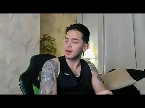 Snapshot of RONNY_COLTON chatting on May 16, 2026, 10:14 am RONNY COLTON online show from May 16, 2026, 10:14 am