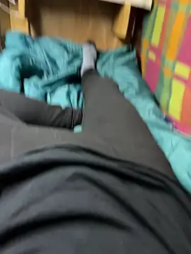 stripchats7 online show from April 19, 2026, 6:14 am